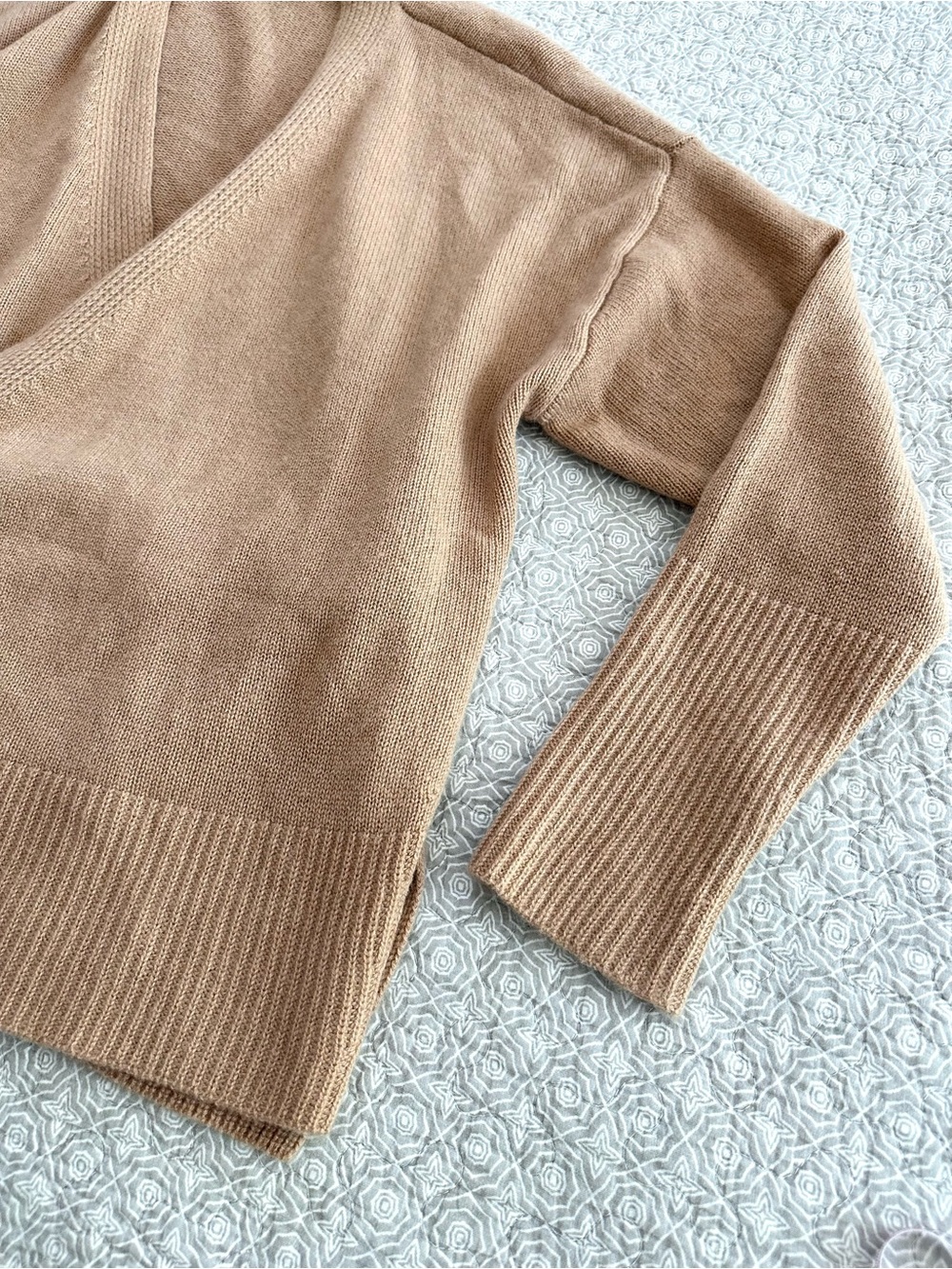 Quince Mongolian Cashmere Belted Wrap Sweater Camel Tan Size M - Picture 8 of 12